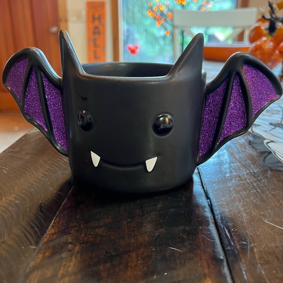 Bath & Body Works Other - Bath and bodywork’s vampire 3 wick candle holder